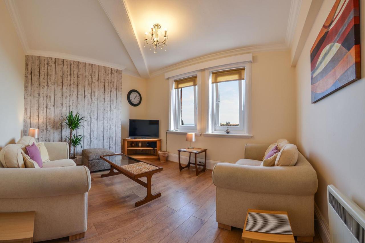 The Whitby Prospect, 2 Bed Apartment With Stunning Views, 2 Mins From Beach Dış mekan fotoğraf