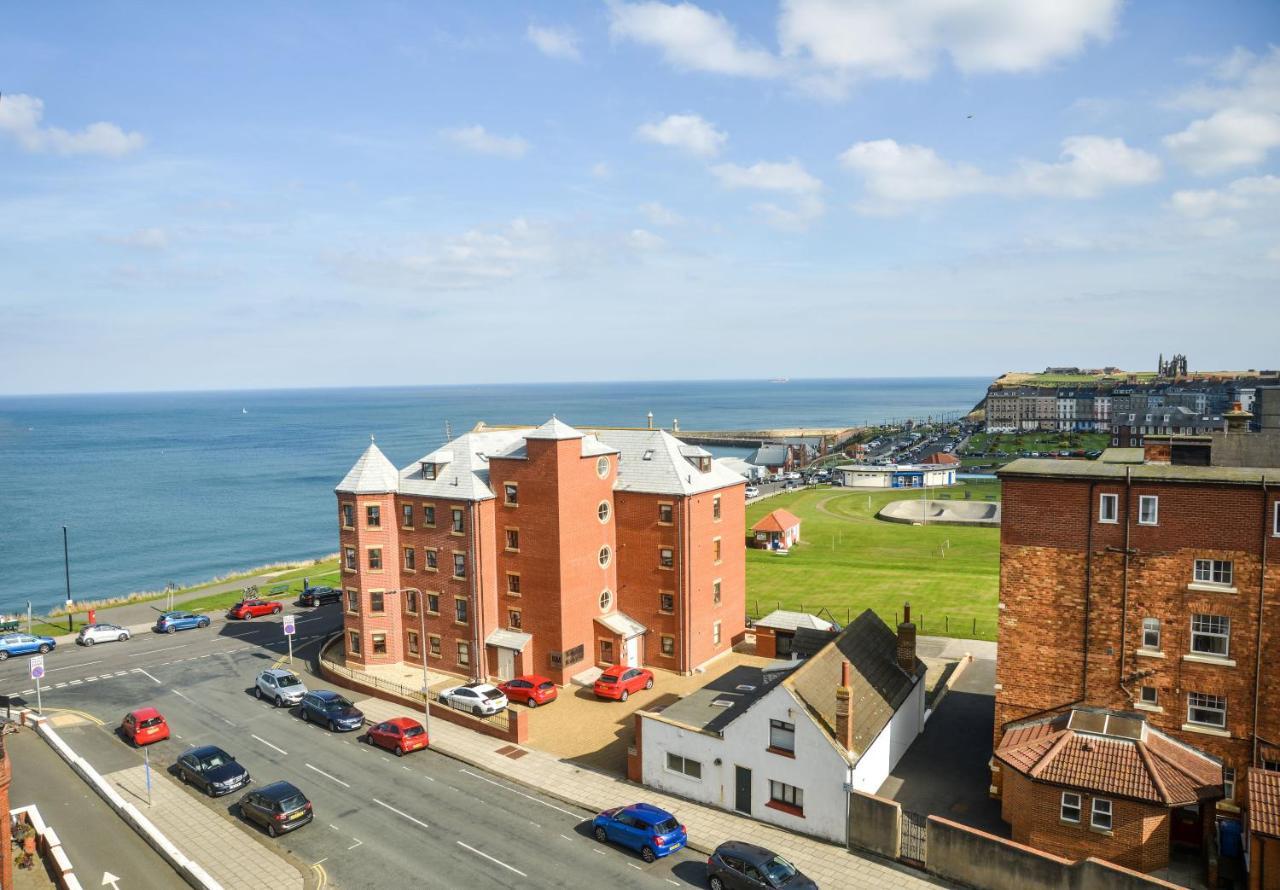 The Whitby Prospect, 2 Bed Apartment With Stunning Views, 2 Mins From Beach Dış mekan fotoğraf